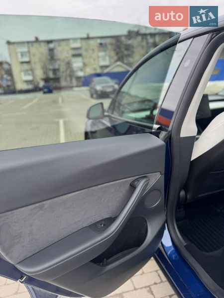Позашляховик / Кросовер Tesla Model Y 2024 в Калуші