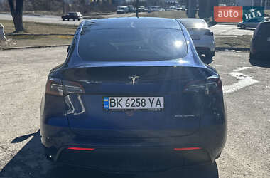 Позашляховик / Кросовер Tesla Model Y 2023 в Рівному