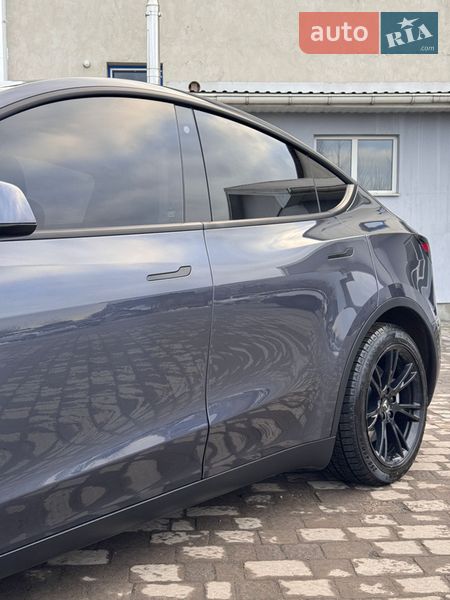 Внедорожник / Кроссовер Tesla Model Y 2020 в Ивано-Франковске