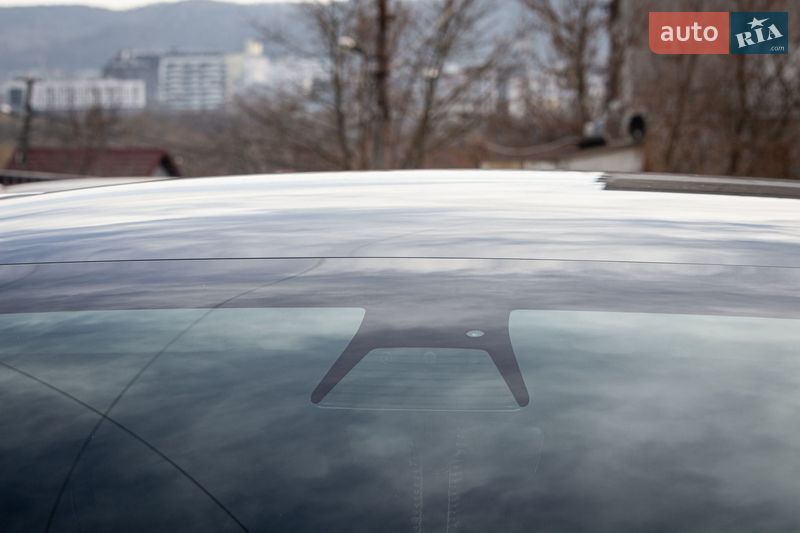Позашляховик / Кросовер Tesla Model Y 2022 в Львові