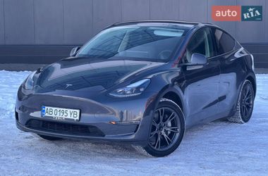 Внедорожник / Кроссовер Tesla Model Y 2025 в Киеве