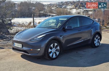 Позашляховик / Кросовер Tesla Model Y 2021 в Тернополі