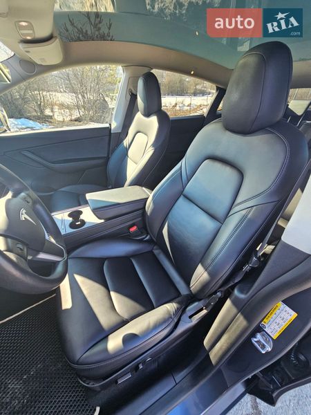 Позашляховик / Кросовер Tesla Model Y 2021 в Тернополі