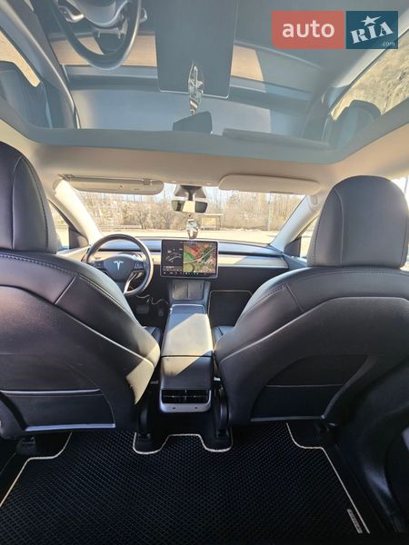 Позашляховик / Кросовер Tesla Model Y 2021 в Тернополі