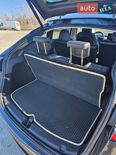 Позашляховик / Кросовер Tesla Model Y 2021 в Тернополі