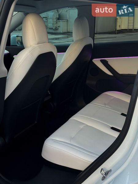 Внедорожник / Кроссовер Tesla Model Y 2022 в Киеве