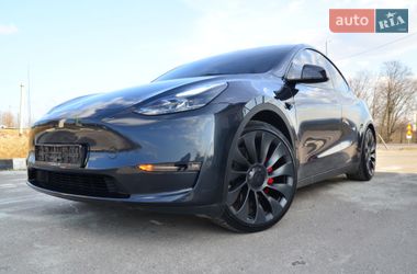 Внедорожник / Кроссовер Tesla Model Y 2024 в Трускавце