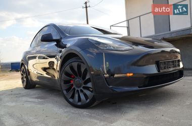 Внедорожник / Кроссовер Tesla Model Y 2024 в Трускавце