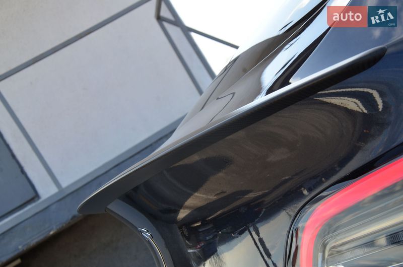 Внедорожник / Кроссовер Tesla Model Y 2024 в Трускавце