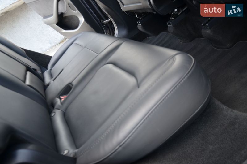 Внедорожник / Кроссовер Tesla Model Y 2024 в Трускавце