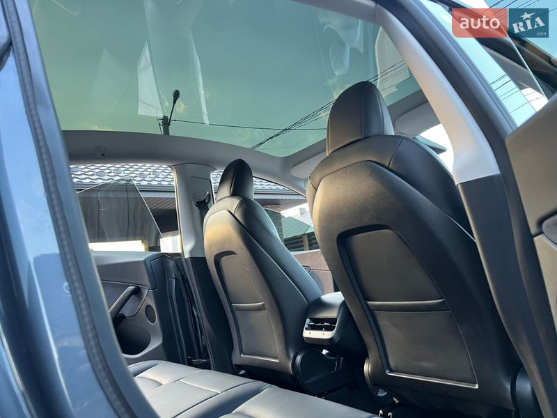 Внедорожник / Кроссовер Tesla Model Y 2020 в Луцке