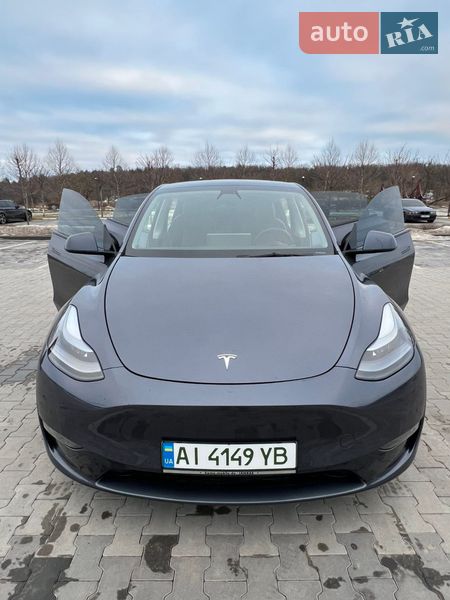 Tesla Model Y 2022