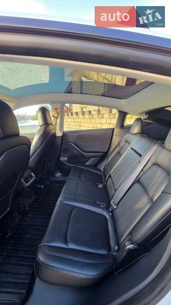 Внедорожник / Кроссовер Tesla Model Y 2020 в Золочеве