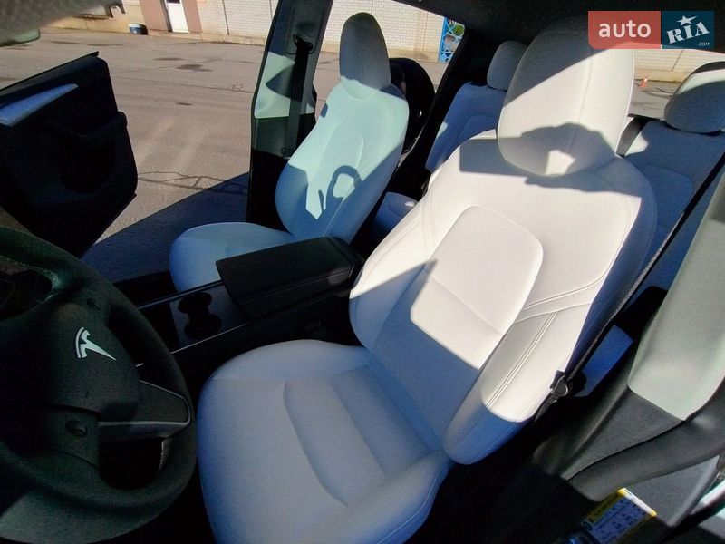 Внедорожник / Кроссовер Tesla Model Y 2024 в Житомире фото 29 Внедорожник / Кроссовер Tesla Model Y 2024 в Житомире