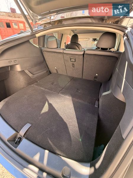 Позашляховик / Кросовер Tesla Model Y 2024 в Дніпрі