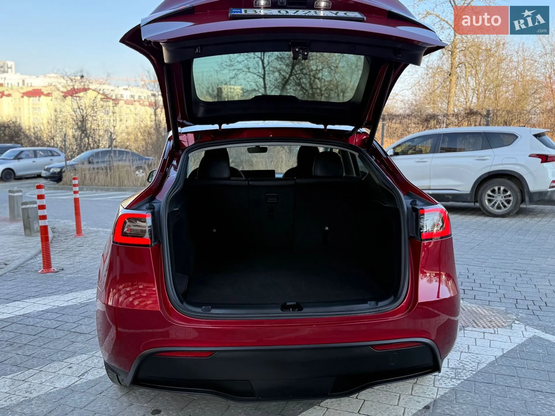 2024 Tesla Model Y - мініатюра 5