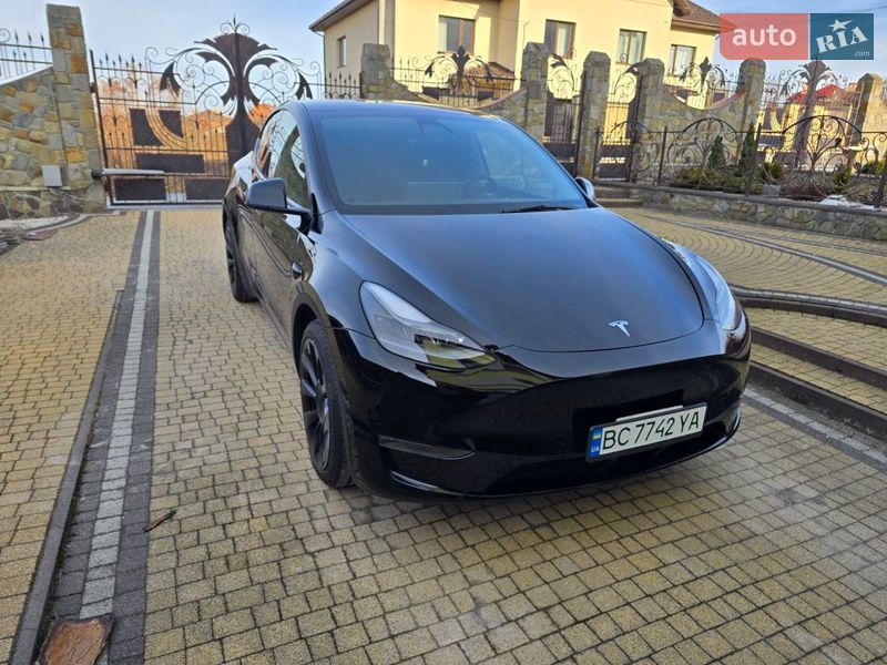 Позашляховик / Кросовер Tesla Model Y 2022 в Трускавці