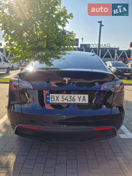 Позашляховик / Кросовер Tesla Model Y 2023 в Хмельницькому