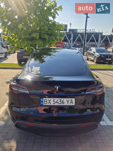 Позашляховик / Кросовер Tesla Model Y 2023 в Хмельницькому