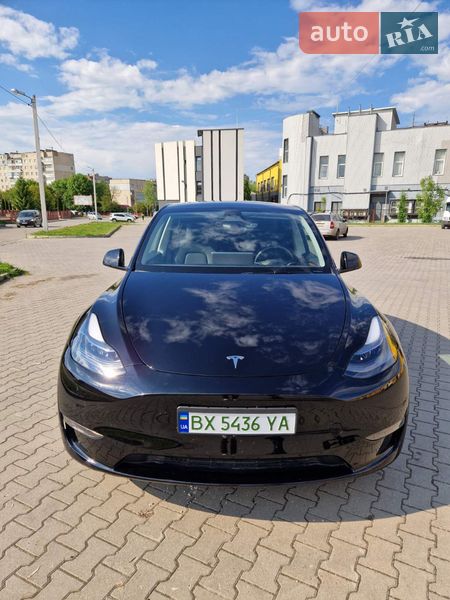 Позашляховик / Кросовер Tesla Model Y 2023 в Хмельницькому