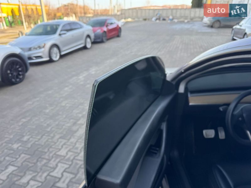Внедорожник / Кроссовер Tesla Model Y 2020 в Луцке