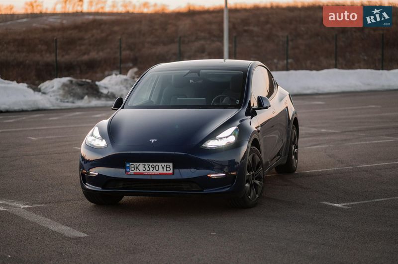 Внедорожник / Кроссовер Tesla Model Y 2024 в Ровно