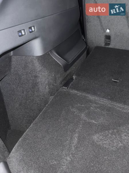 Внедорожник / Кроссовер Tesla Model Y 2025 в Киеве фото 22 Внедорожник / Кроссовер Tesla Model Y 2025 в Киеве