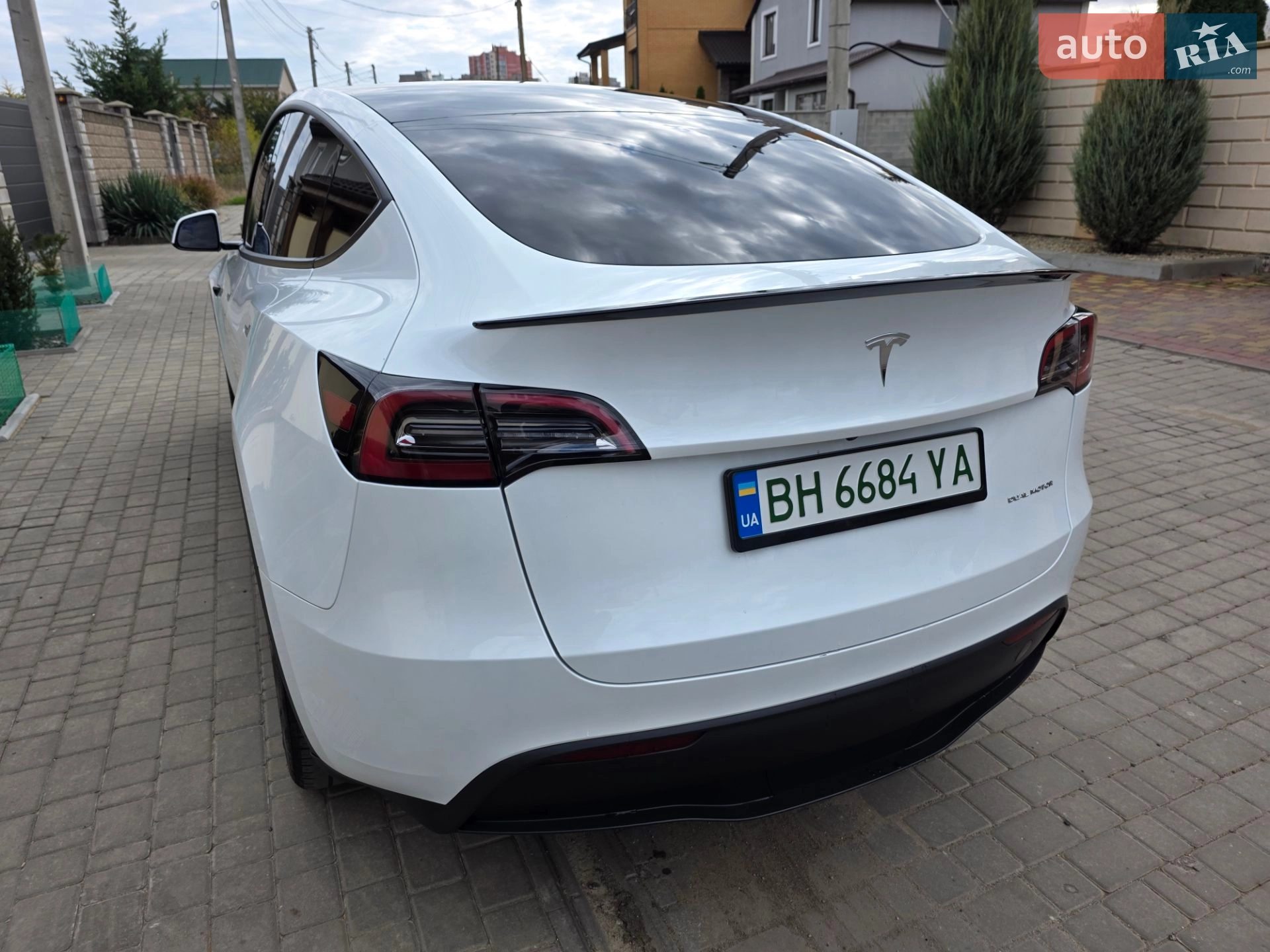 2022 Tesla Model Y - мініатюра 8
