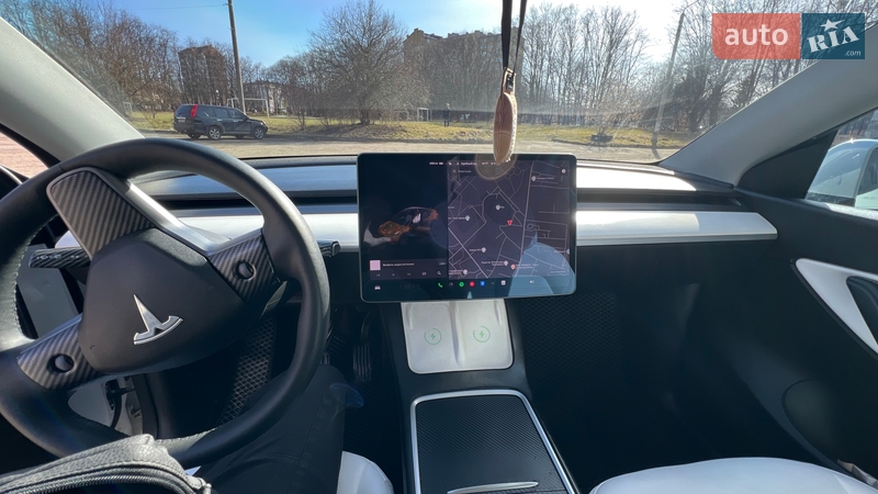 Позашляховик / Кросовер Tesla Model Y 2021 в Івано-Франківську