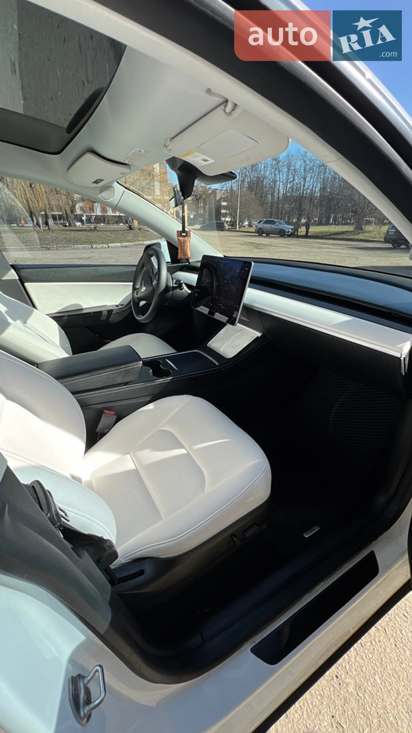 2021 Tesla Model Y - мініатюра 10