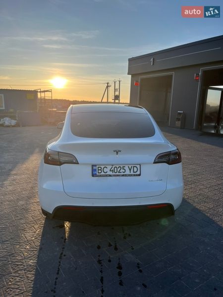 Внедорожник / Кроссовер Tesla Model Y 2020 в Львове