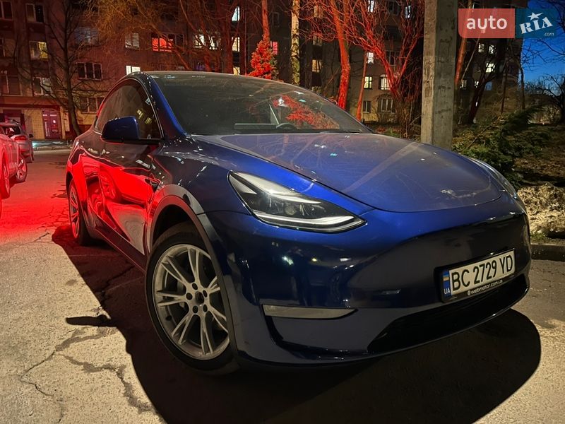 Внедорожник / Кроссовер Tesla Model Y 2023 в Львове