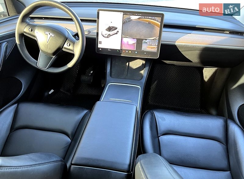Внедорожник / Кроссовер Tesla Model Y 2023 в Луцке
