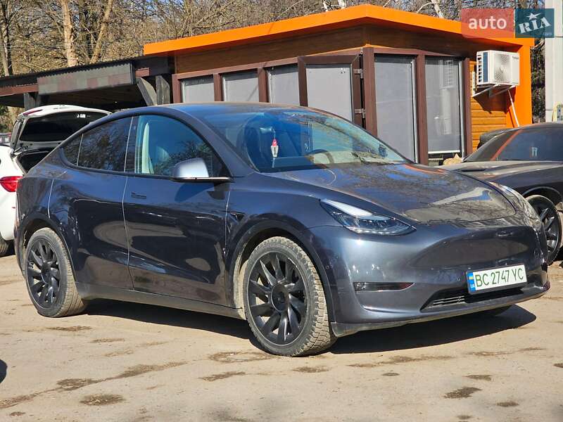 Tesla Model Y 2020