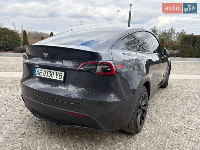 Позашляховик / Кросовер Tesla Model Y 2024 в Дніпрі