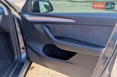 Внедорожник / Кроссовер Tesla Model Y 2023 в Львове