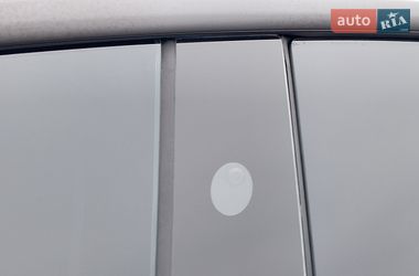 Внедорожник / Кроссовер Tesla Model Y 2023 в Киеве
