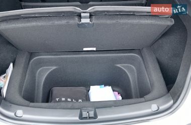 Внедорожник / Кроссовер Tesla Model Y 2023 в Киеве