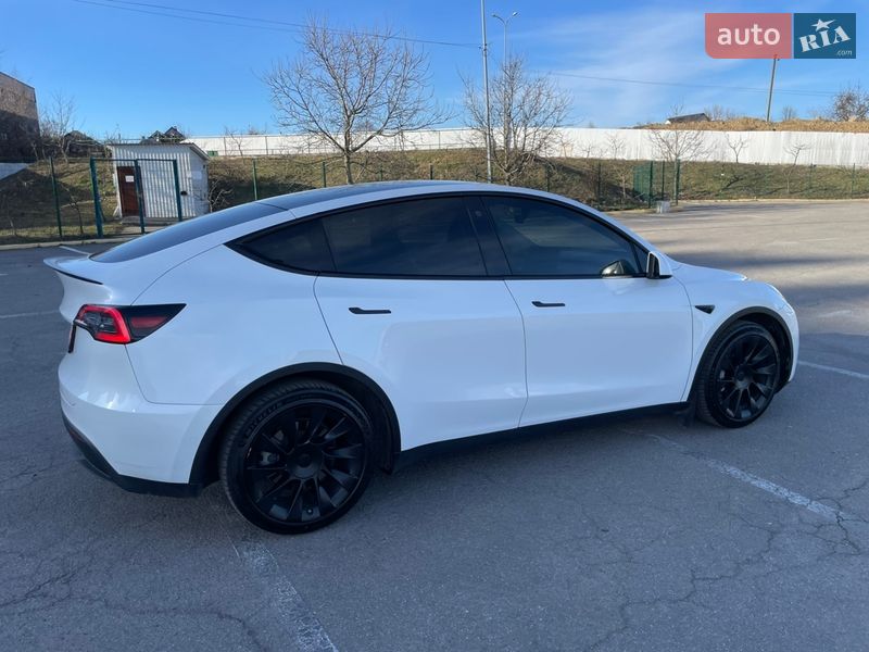 Позашляховик / Кросовер Tesla Model Y 2020 в Ужгороді