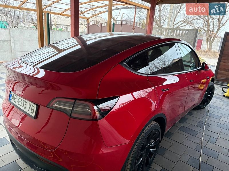 Позашляховик / Кросовер Tesla Model Y 2023 в Дніпрі