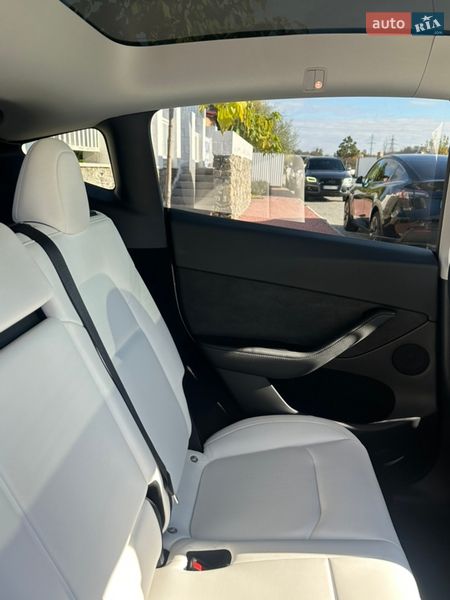 Внедорожник / Кроссовер Tesla Model Y 2023 в Виннице фото 6 Внедорожник / Кроссовер Tesla Model Y 2023 в Виннице
