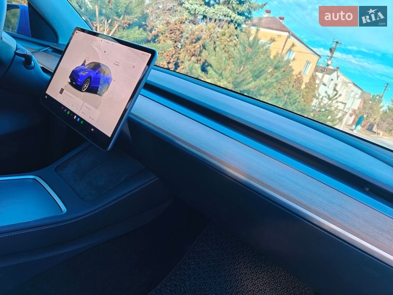Позашляховик / Кросовер Tesla Model Y 2024 в Львові