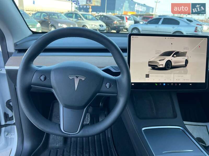 Позашляховик / Кросовер Tesla Model Y 2023 в Львові