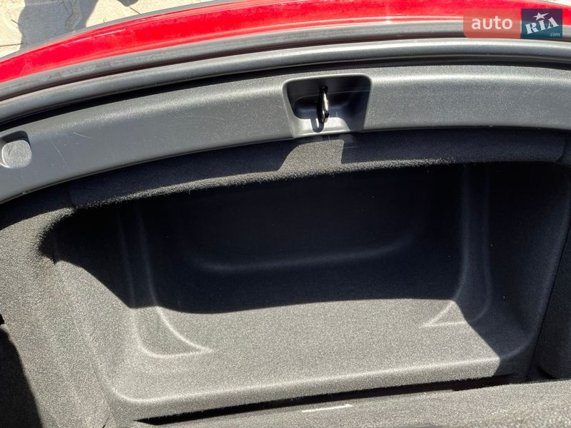 Внедорожник / Кроссовер Tesla Model Y 2023 в Львове