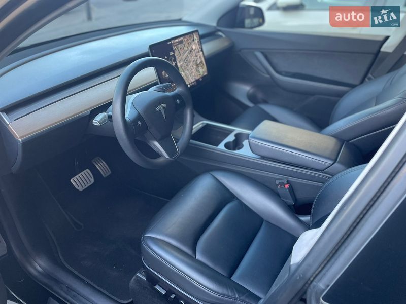 Внедорожник / Кроссовер Tesla Model Y 2021 в Львове
