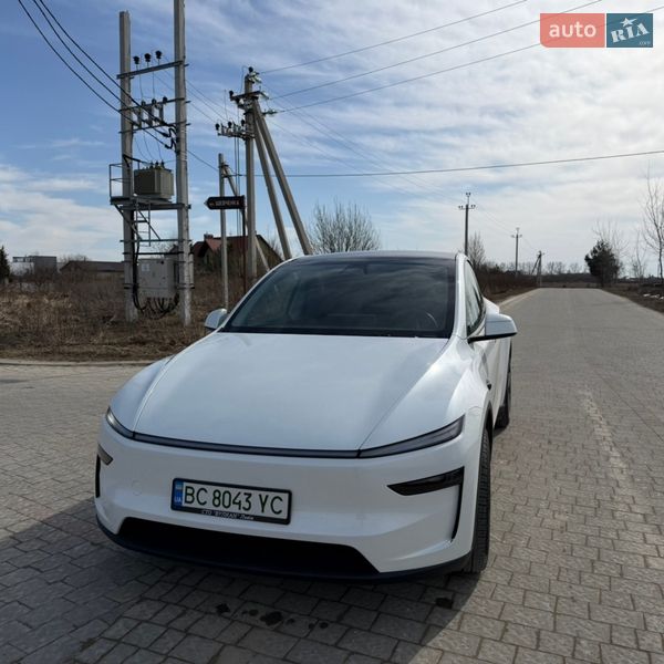 Внедорожник / Кроссовер Tesla Model Y 2025 в Львове