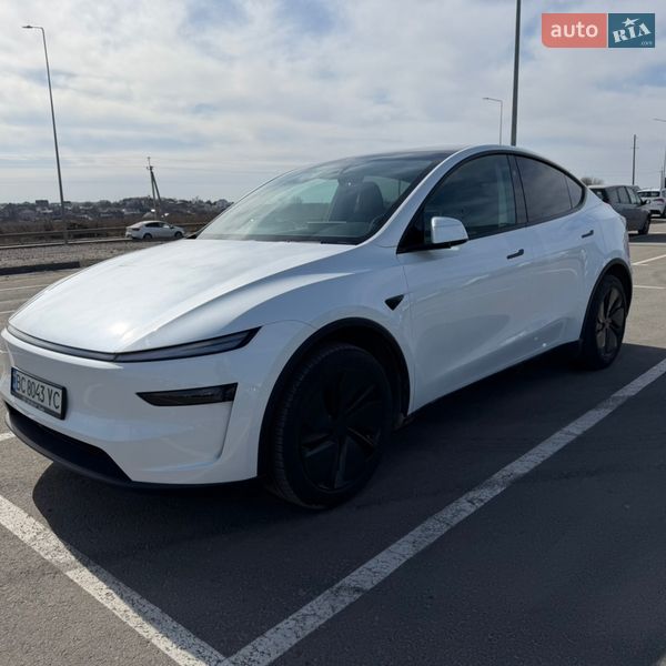 Внедорожник / Кроссовер Tesla Model Y 2025 в Львове