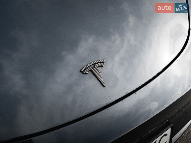 Внедорожник / Кроссовер Tesla Model Y 2022 в Львове