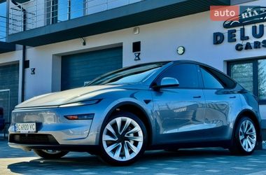 Внедорожник / Кроссовер Tesla Model Y 2025 в Дрогобыче