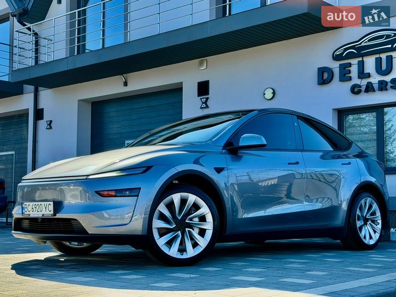 Внедорожник / Кроссовер Tesla Model Y 2025 в Дрогобыче